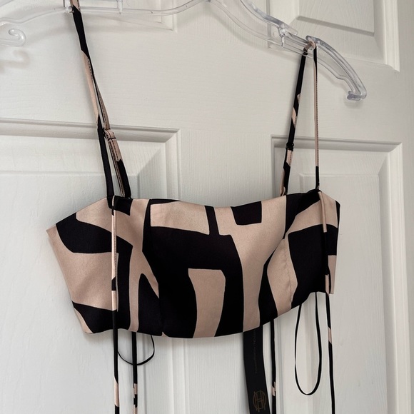 NWT House of Harlow 1960 Printed Tie-Strap Crop Top XS - Picture 3 of 11
